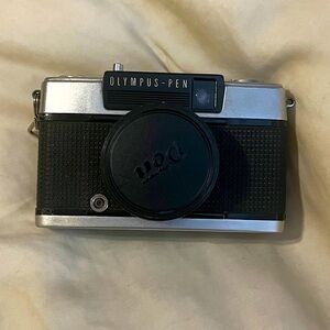 Olympus Pen EE-3 Half Frame 35mm Camera